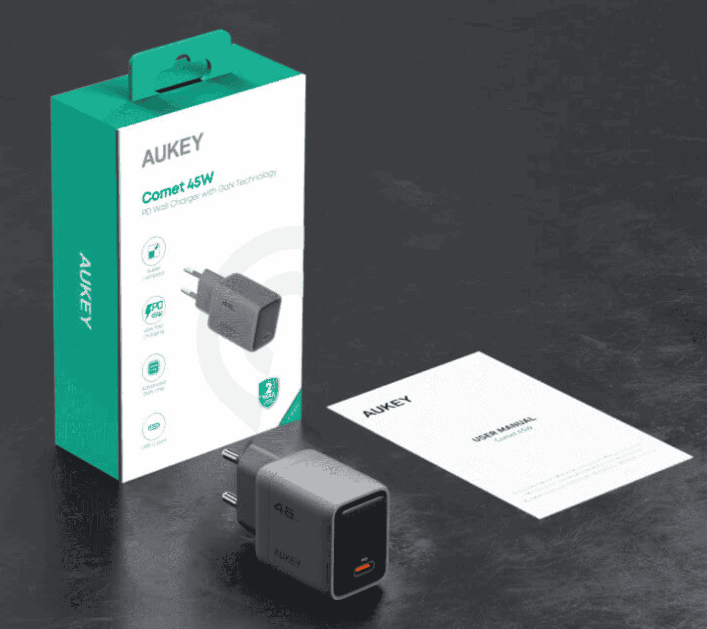 Хорошая зарядка для айфона. Блок питания компактный благодаря технологии GaN. Фото.