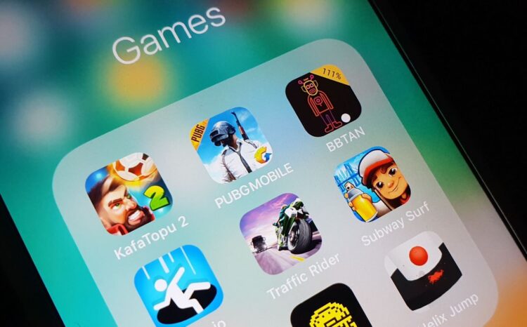 Легендарные игры для Айфона, которые популярны в App Store уже много лет. Фото.