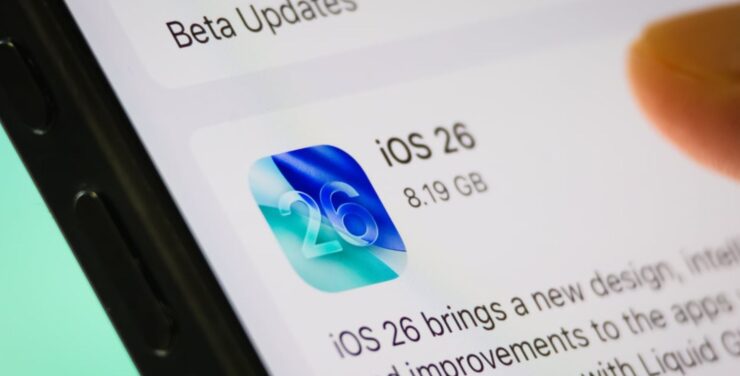 Какие бывают версии iOS для Айфона и чем отличаются