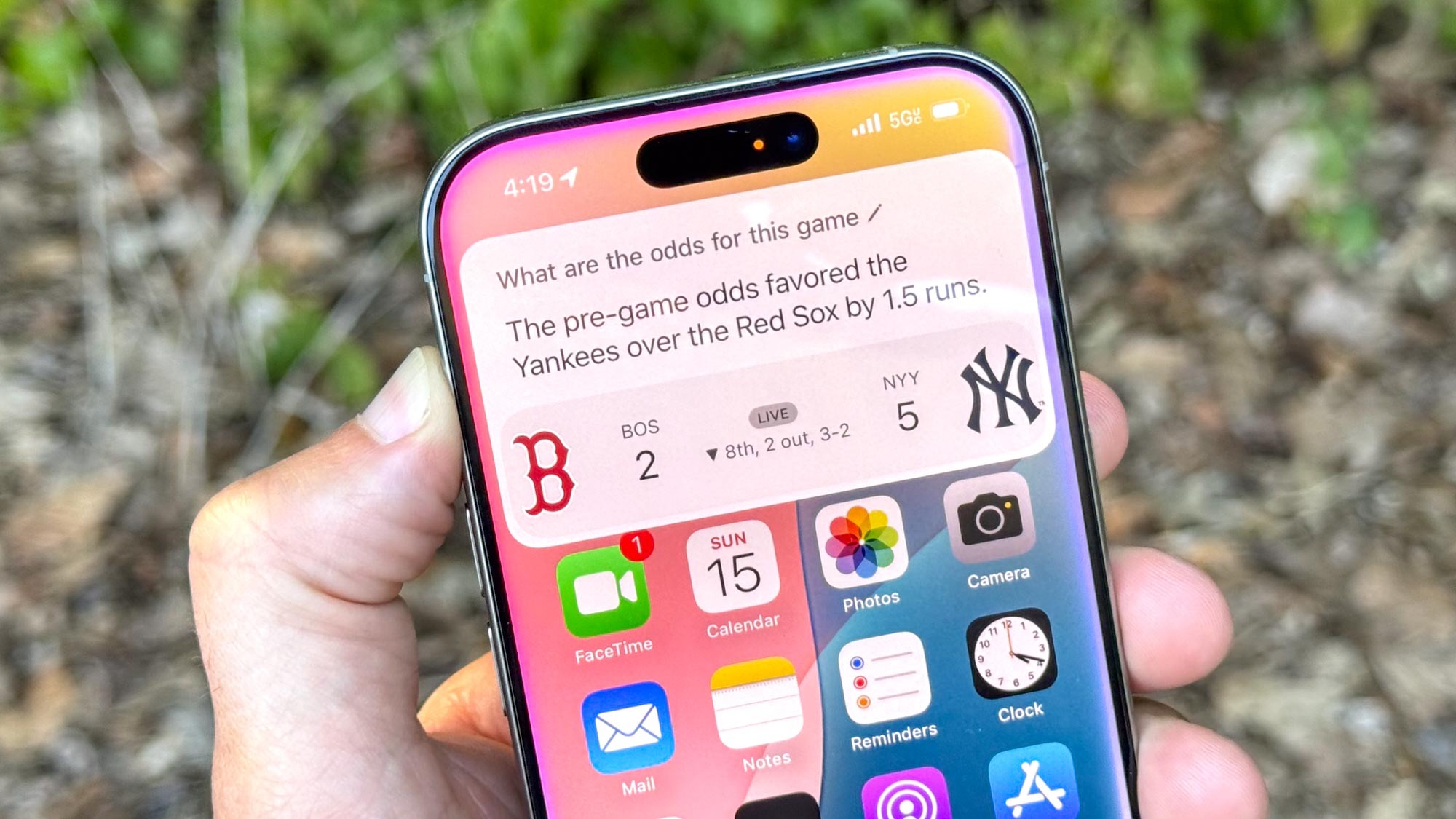 Apple уменьшит Dynamic Island в iPhone 18 Pro. Вот как он будет выглядеть. Для сравнения Dynamic Island в текущем поколении iPhone. Изображение: tomsguide.com. Фото.