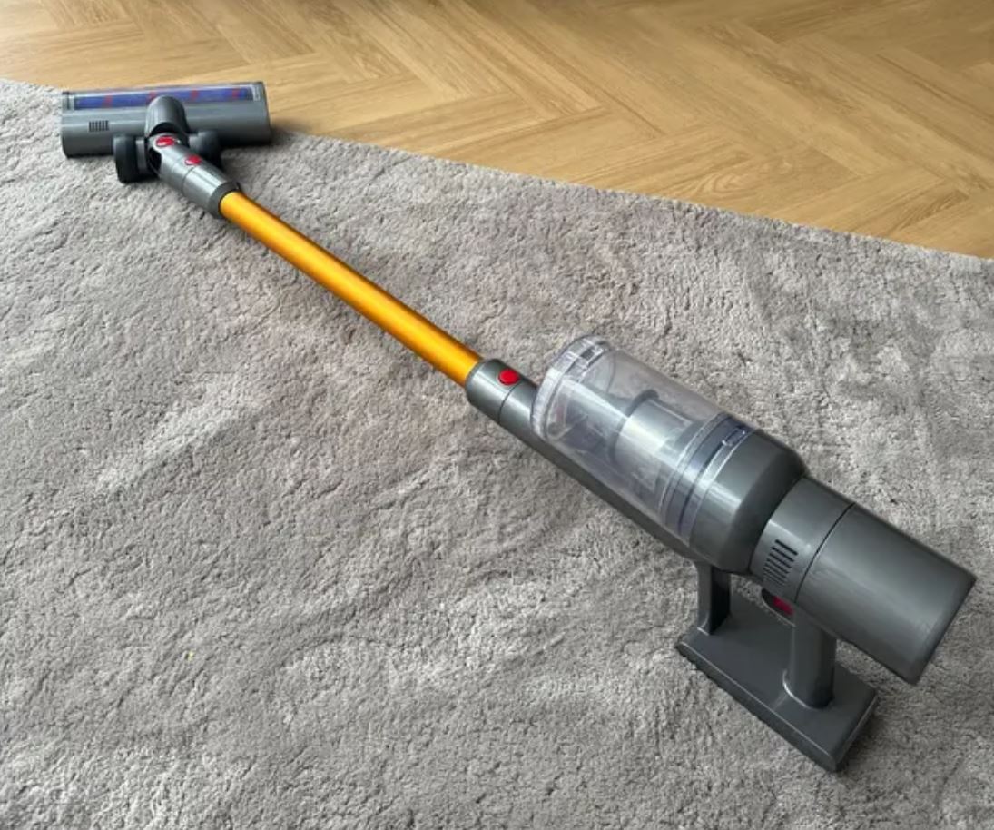 Вертикальный беспроводной пылесос до 10 000. Есть способ сэкономить на Dyson, не потеряв в качестве. Фото.