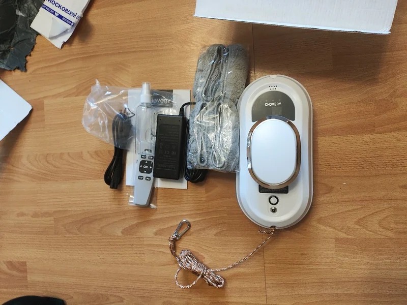 Робот для мытья окон. Такой помощник пригодится каждому. Робот для мытья окон. Такой помощник пригодится каждому. Фото.