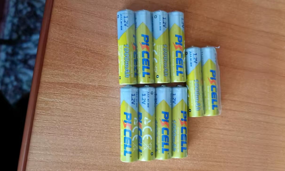 Комплект пальчиковых батареек. Пальчиковые батарейки никогда лишними не будут. Комплект пальчиковых батареек. Пальчиковые батарейки никогда лишними не будут. Фото.