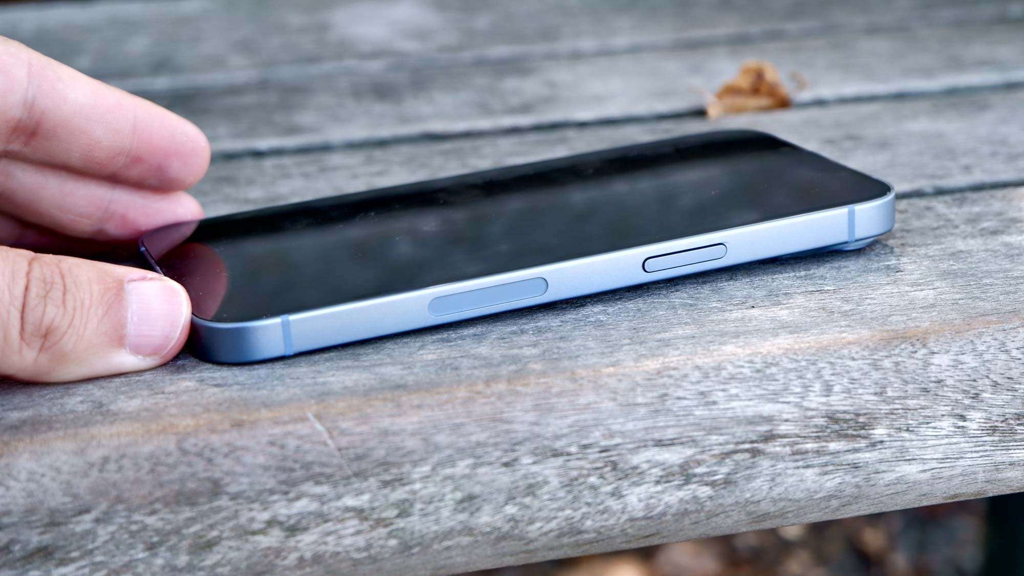 Как включить Айфон, даже если не работает кнопка блокировки. Кнопка блокировки — самый простой способ включить айфон. Изображение: tomsguide.com. Фото.