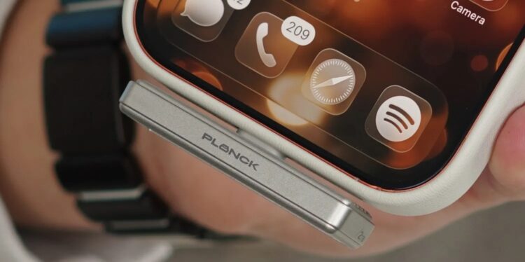 Как увеличить память на айфоне. Тонкий, компактный, почти не увеличивает размеры айфона. Изображение: 9to5mac.com. Фото.