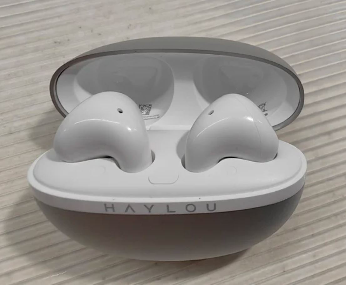 Недорогие беспроводные наушники. На Али отдают хорошие наушники по смешной цене — не упустите шанс! Фото.