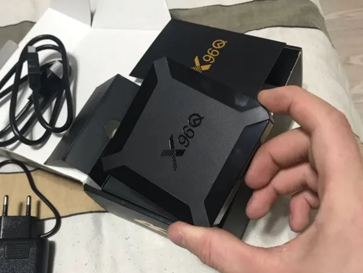 Недорогая ТВ-приставка. Приставка X96Q актуальна и сейчас, главное — не ошибиться с модификацией. Недорогая ТВ-приставка. Приставка X96Q актуальна и сейчас, главное — не ошибиться с модификацией. Фото.