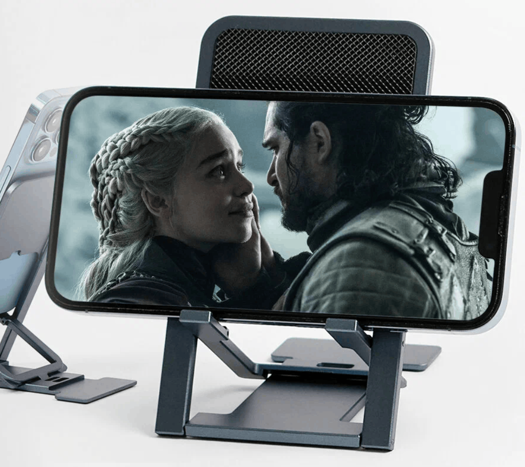 Подставка для телефона. Можно установить смартфон как вертикально, так и горизонтально. Фото.