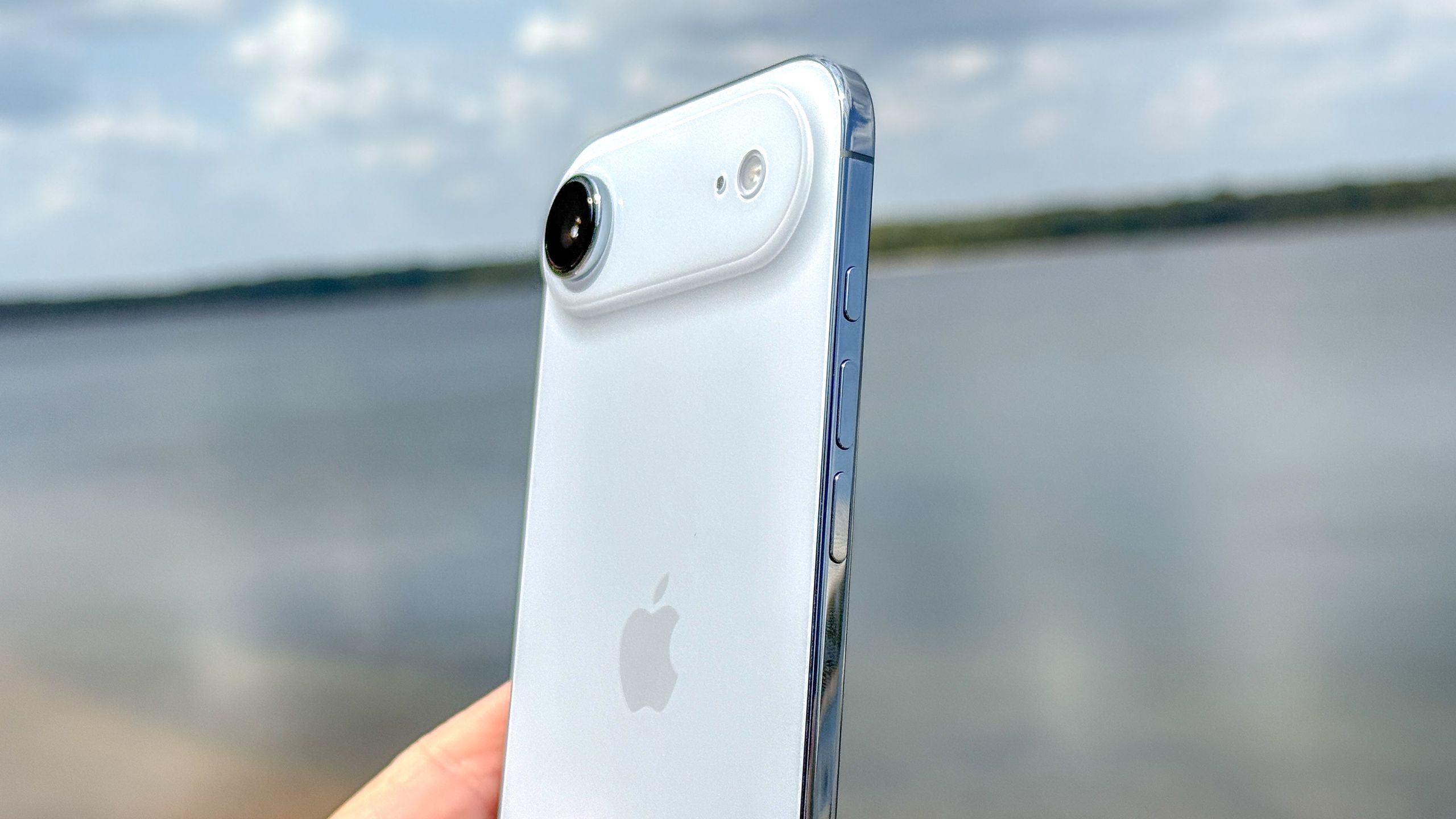 6 месяцев с iPhone Air — откровенное мнение о супертонком смартфоне Apple