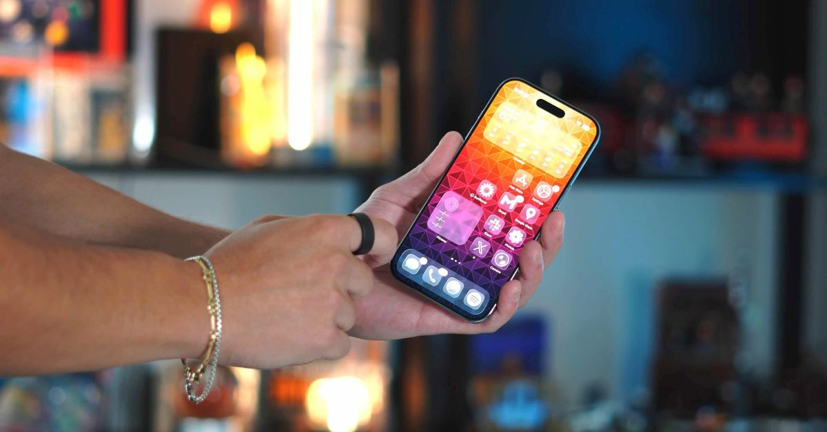 Apple планировала сделать складной iPhone таким, но потом передумала. Фото.