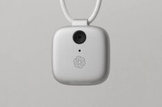 AI Pin размером с AirTag: всё, что известно о новом ИИ гаджете Apple. Фото.