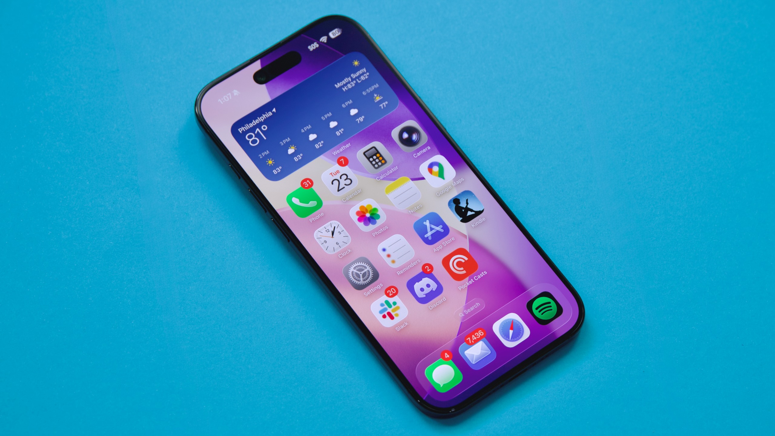 Модем C1X в iPhone Air — что со скоростью 5G. А еще у аппарата топовый экран. Изображение: arstechnica.com. Фото.