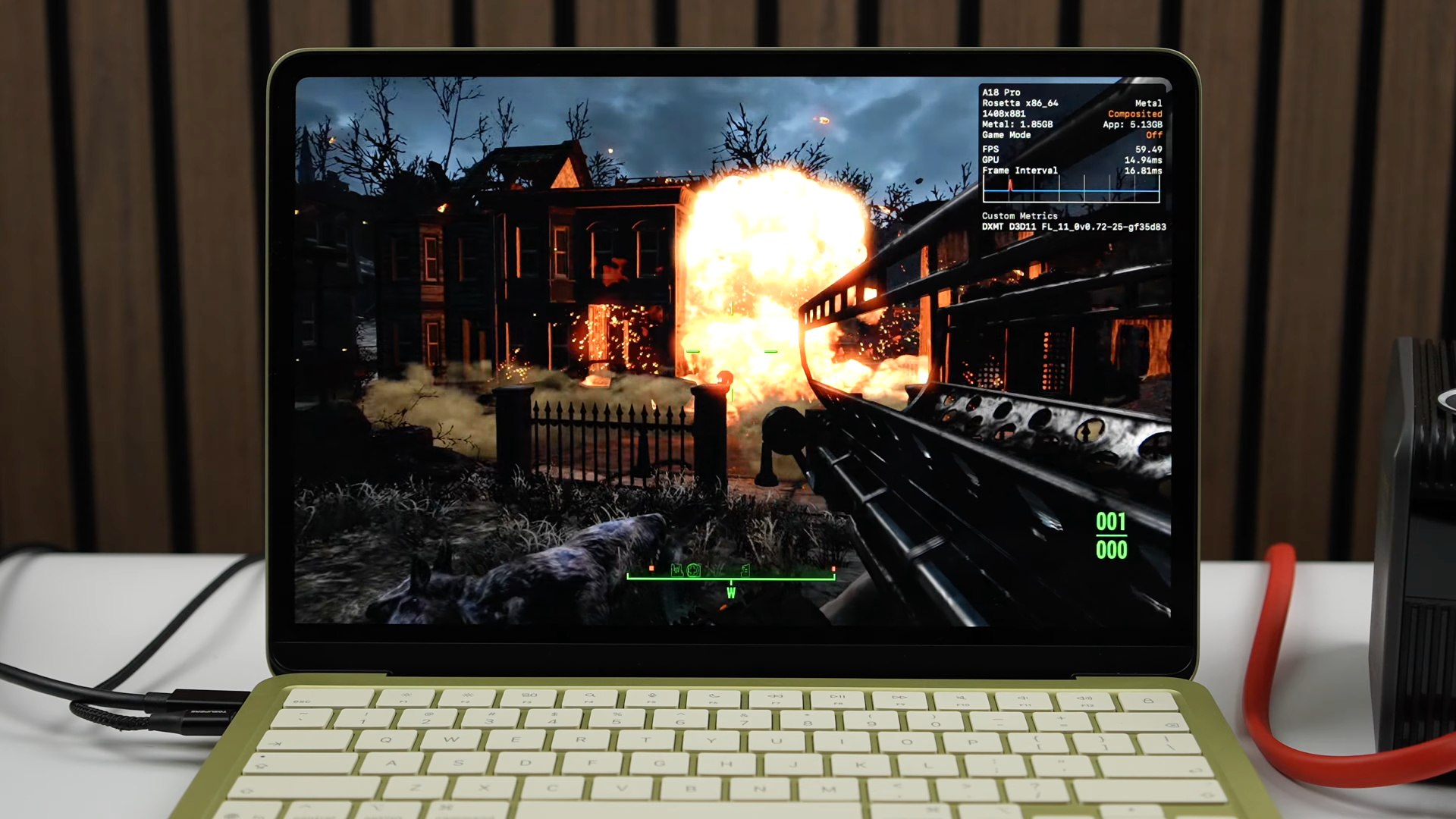 Кому нужно охлаждение в MacBook Neo. С таким охлаждением играть на MacBook Neo можно, но не во все. Изображение: ETA PRIME. Фото.