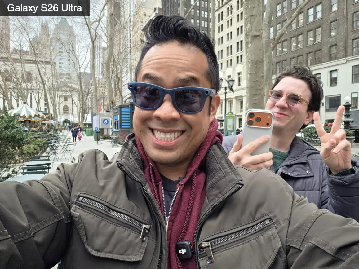 Камеры iPhone 17 Pro Max и Galaxy S26 Ultra — 48 МП против 200 МП. Селфи на S26 Ultra. Изображение: tomsguide.com. Фото.