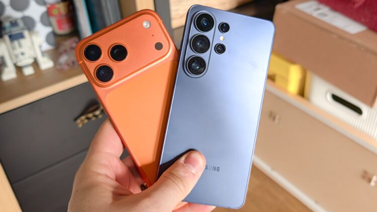 Сравнение Айфона 17 Про Макс и Самсунг S26 Ультра: какой смартфон купить в 2026 году. Сравнение Айфона 17 Про Макс и Самсунг S26 Ультра: какой смартфон купить в 2026 году. Фото.