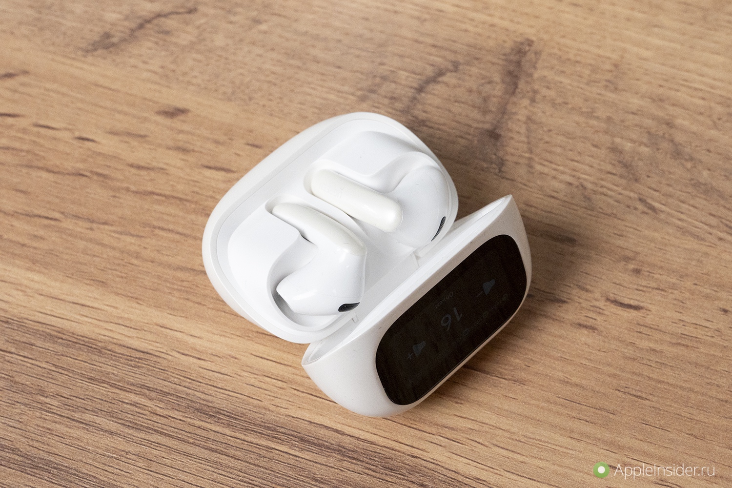 Наушники с шумоподавлением, экраном и хорошим звуком. Это открытый тип наушников. Чудес ждать не стоит, но многим нужны именно такие, а не внутриканальные.. Фото.