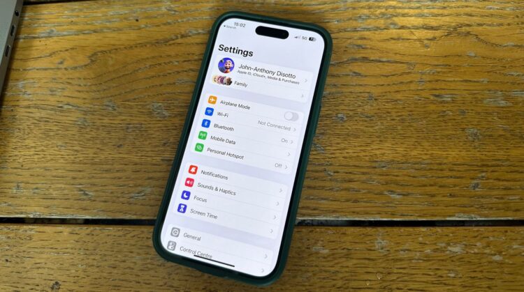 Что делать, если на счету Apple ID остались деньги и не получается сменить регион. Фото.