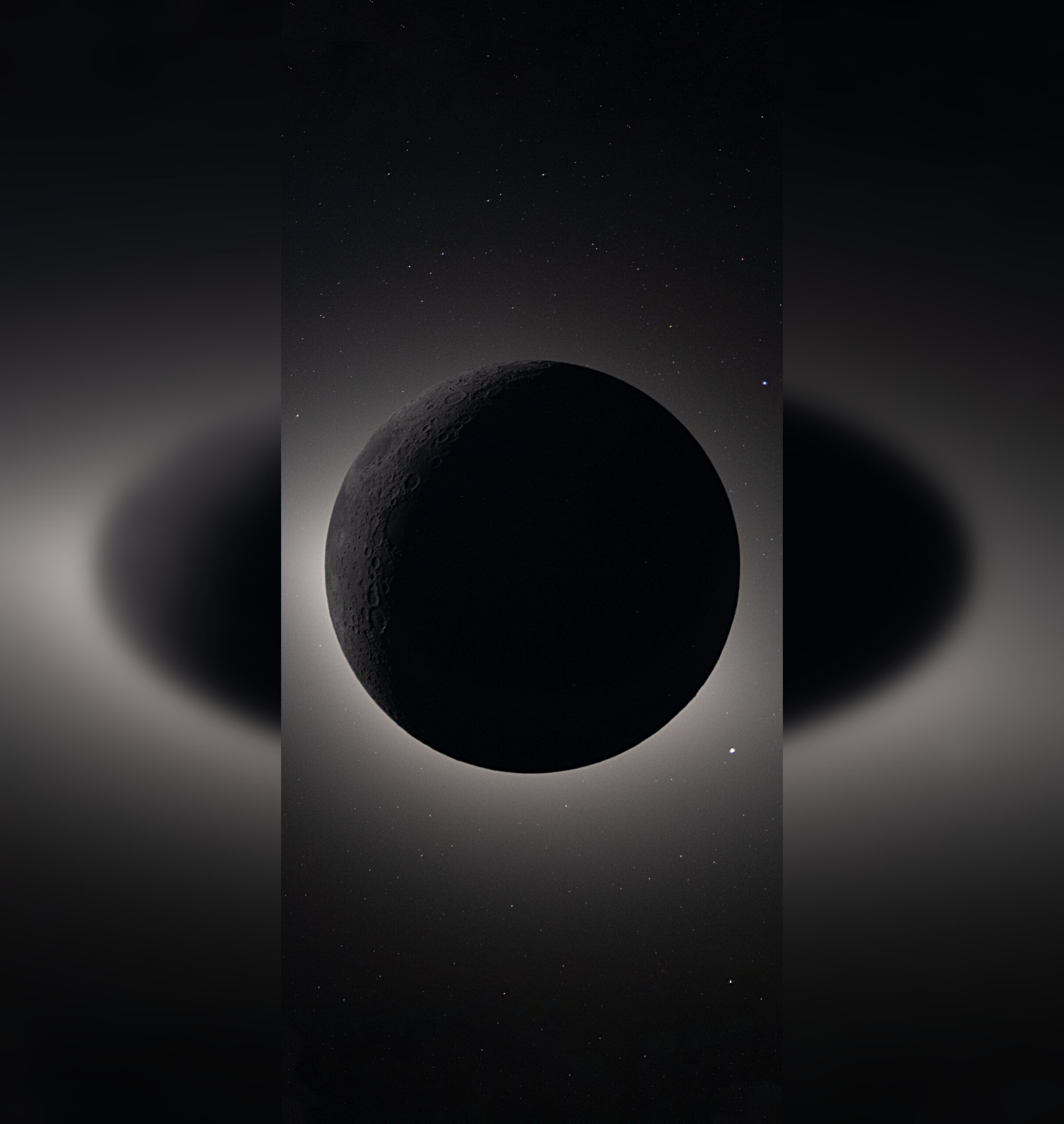 Фото Земли и Луны с миссии Artemis II. Полное затмение тоже смотрится классно. Фото.