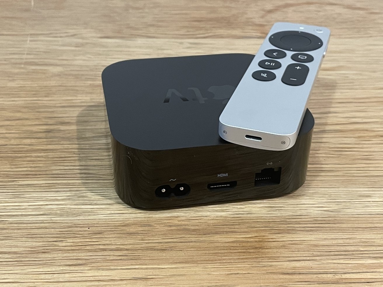 Установка Kinopub на Apple TV 4K через MicroIPTV. На Apple TV 4 и 4K настройка одна из самых простых. Фото.