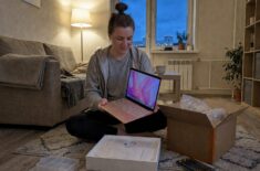 Я заказал MacBook Neo в США за 45 тысяч рублей и пожалел. Это была огромная ошибка. Фото.