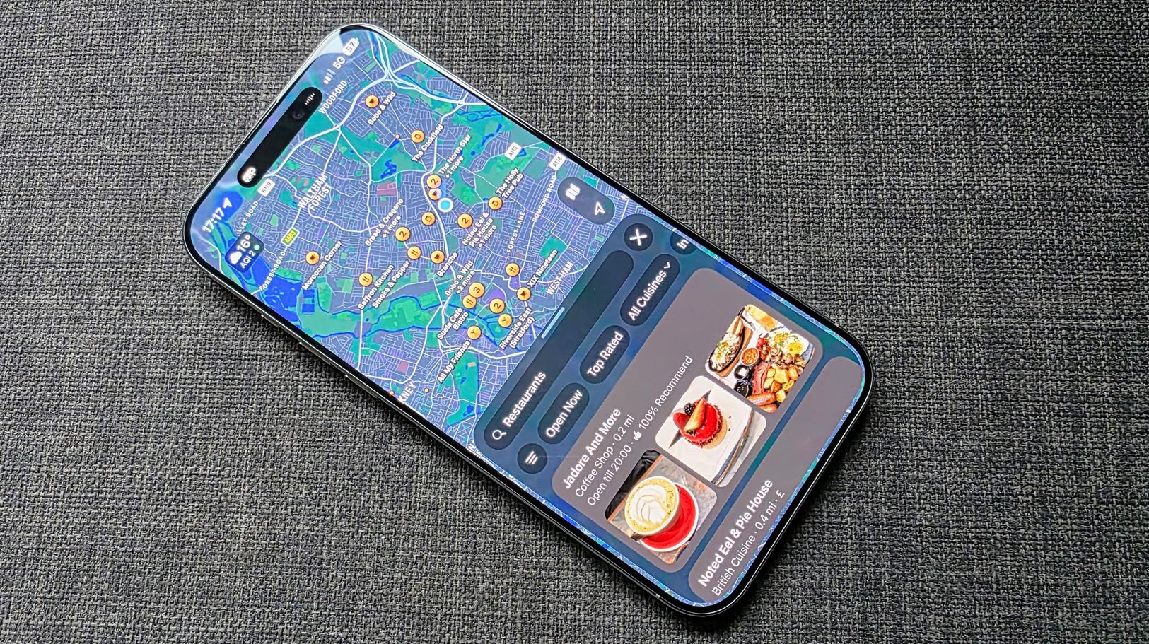 Что изменилось в iOS 26.5 beta 2. Apple тестирует рекламу в картах на Айфоне. Фото: techradar. Фото.