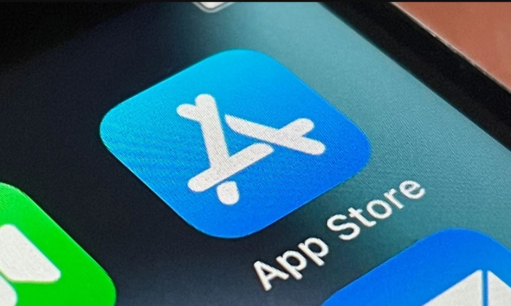 Доступность приложений в App Store. Приложений в американском App Store больше. Изображение: habr.com. Фото.