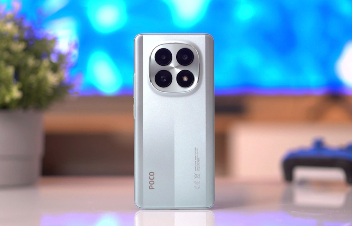 POCO M8 5G — смартфон Xiaomi с AMOLED-экраном до 15 000 рублей. Один из самых сбалансированных недорогих устройств на рынке. Изображение: niuxtech.lt. Фото.