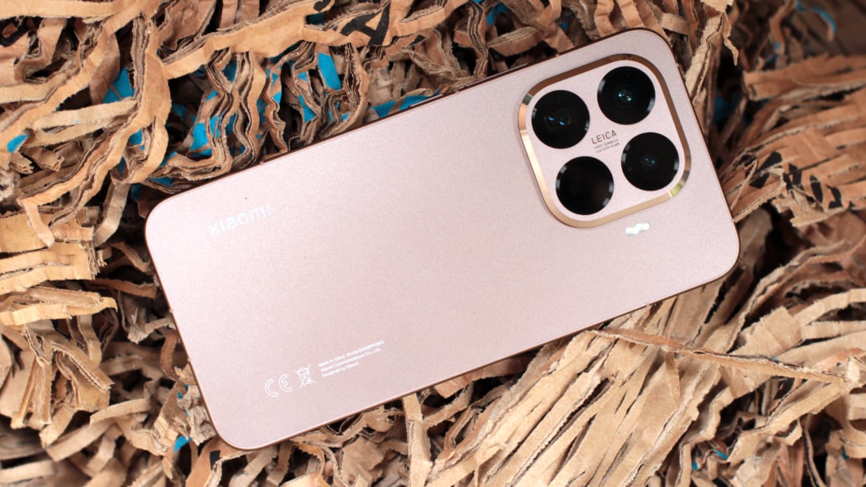 Xiaomi 15T — смартфон с камерами Leica. Один из самых красивых аппаратов в своем классе. Изображение: mashable.com. Фото.