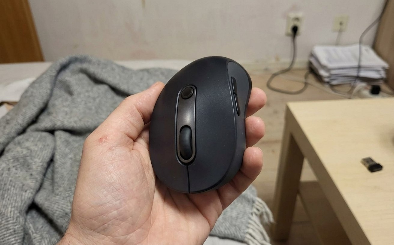 Беспроводная мышь с Bluetooth для MacBook и iPad. Мышь ускорит вашу работу за MacBook. Фото.
