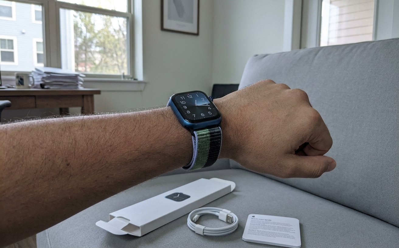 Нейлоновый ремешок для Apple Watch. Самый удобный ремешок для Apple Watch. Фото.