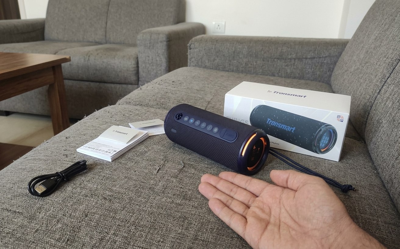 Портативная Bluetooth-колонка для лета. Отличный вариант для летних тусовок. Фото.