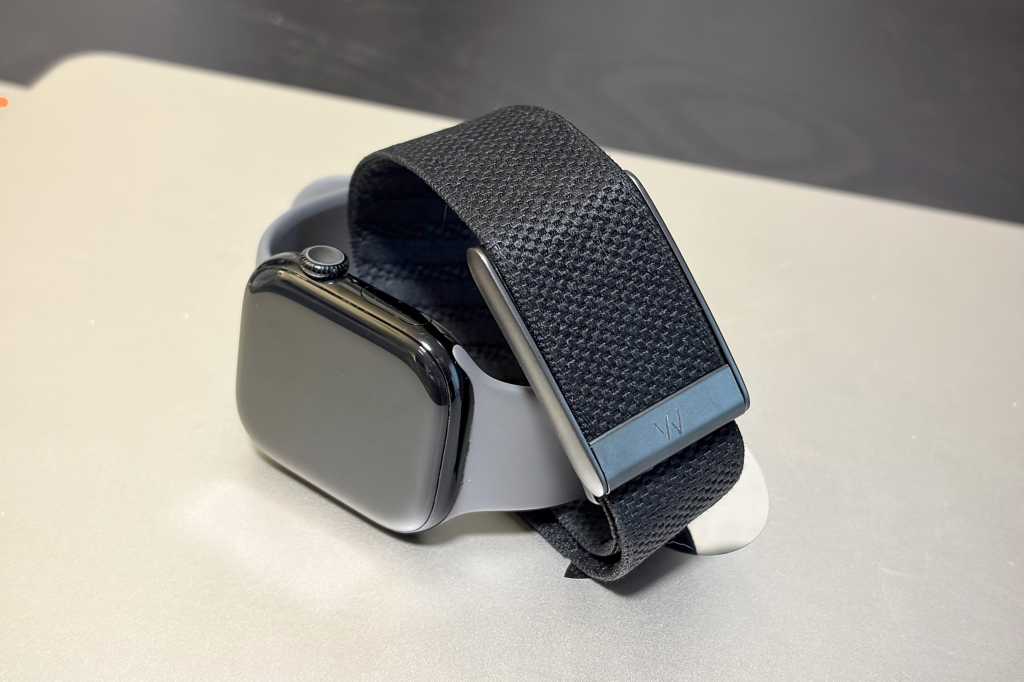 Автономность Apple Watch и Whoop: что важно знать перед покупкой. Apple Watch держат заряд в лучшем случае сутки. Фото.