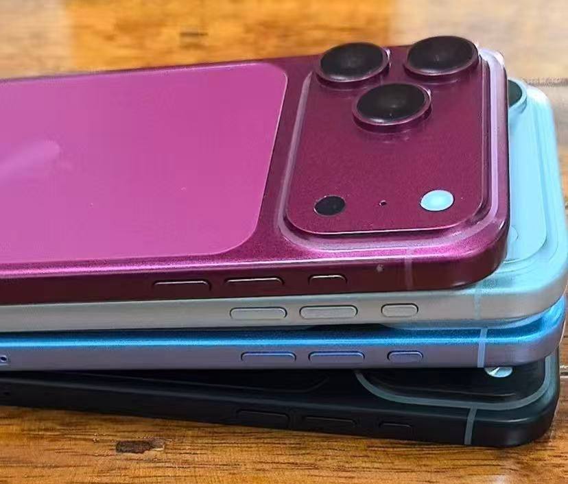 Dark Cherry для iPhone 18 Pro: что это за цвет. Ставлю на то, что именно вишневый будет хитом. Фото.