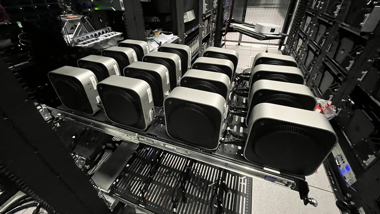 Почему Mac mini M4 пропал из продажи. Несколько Mac mini объединяют и увеличивают мощность. Фото.