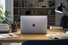Лучший MacBook для студентов и школьников в 2026 году: какой Mac выбрать для учёбы. Фото.
