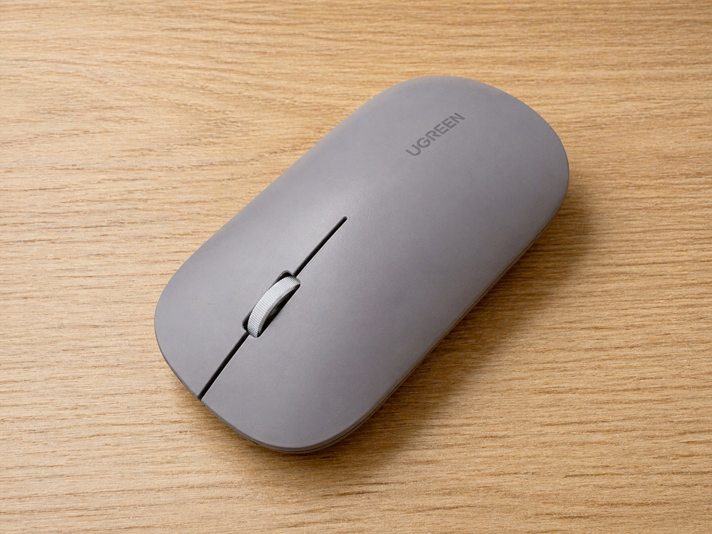 Недорогая мышь с Bluetooth для MacBook Air. Очень удобная мышь, которую я советую всем. Фото.