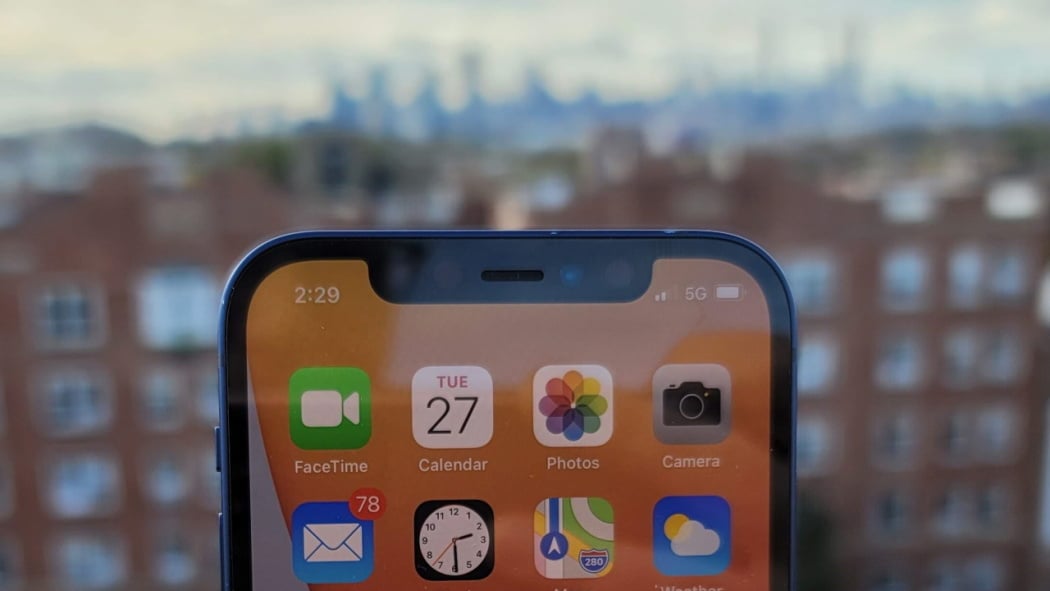 Будет ли 5G работать на iPhone после запуска в России. В ближайшие годы владельцы iPhone вряд ли увидят 5G на своих устройствах. Фото.