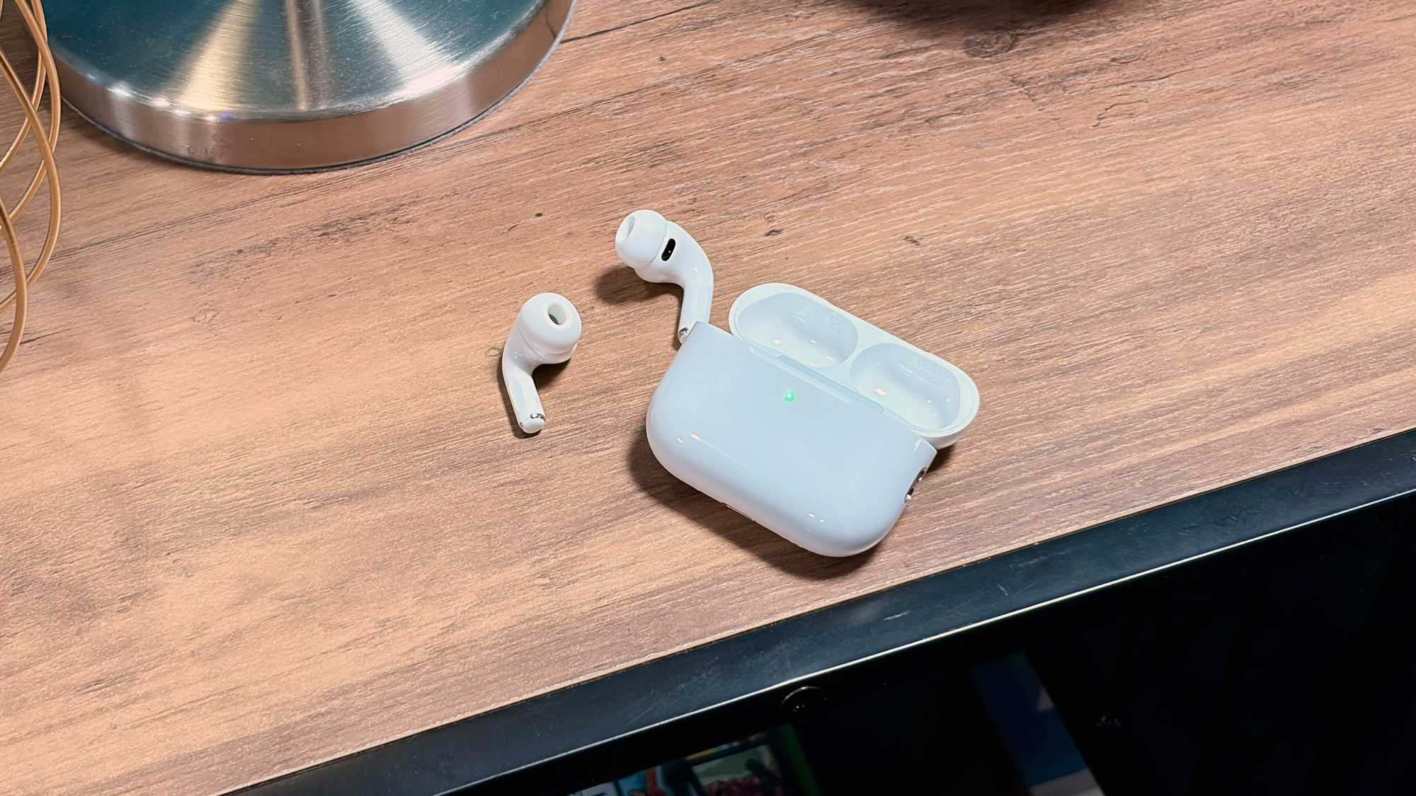 Стоит ли покупать iPhone, Apple Watch или AirPods сейчас. Успевайте обновить свои устройства, пока цены еще держатся. Фото.