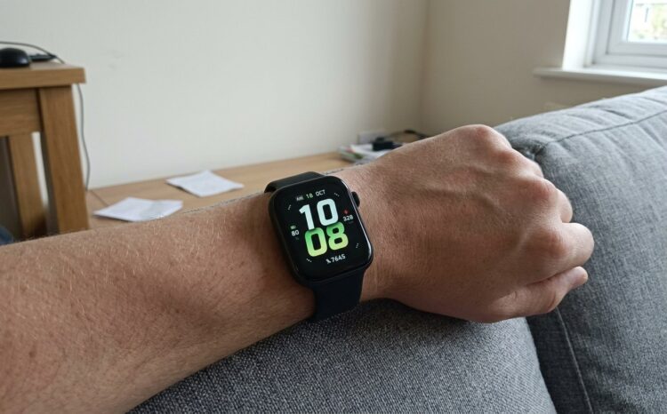 Эти умные часы выглядят как Apple Watch, а стоят 7 тысяч рублей и работают целых две недели. Эти умные часы выглядят как Apple Watch, а стоят 7 тысяч рублей и работают целых две недели. Фото.
