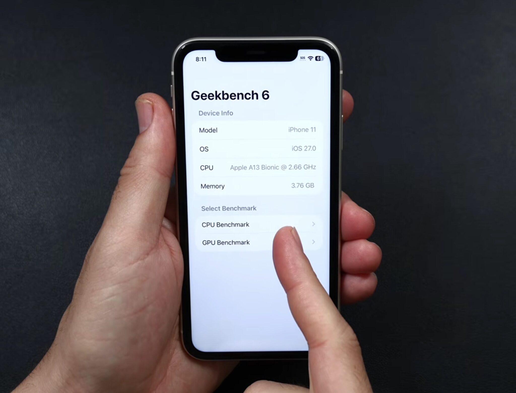 Стоит ли обновлять iPhone 11 до iOS 27. 4 ГБ оперативной памяти маловато в 2026 году, но работает iPhone 11 весьма неплохо. Фото.