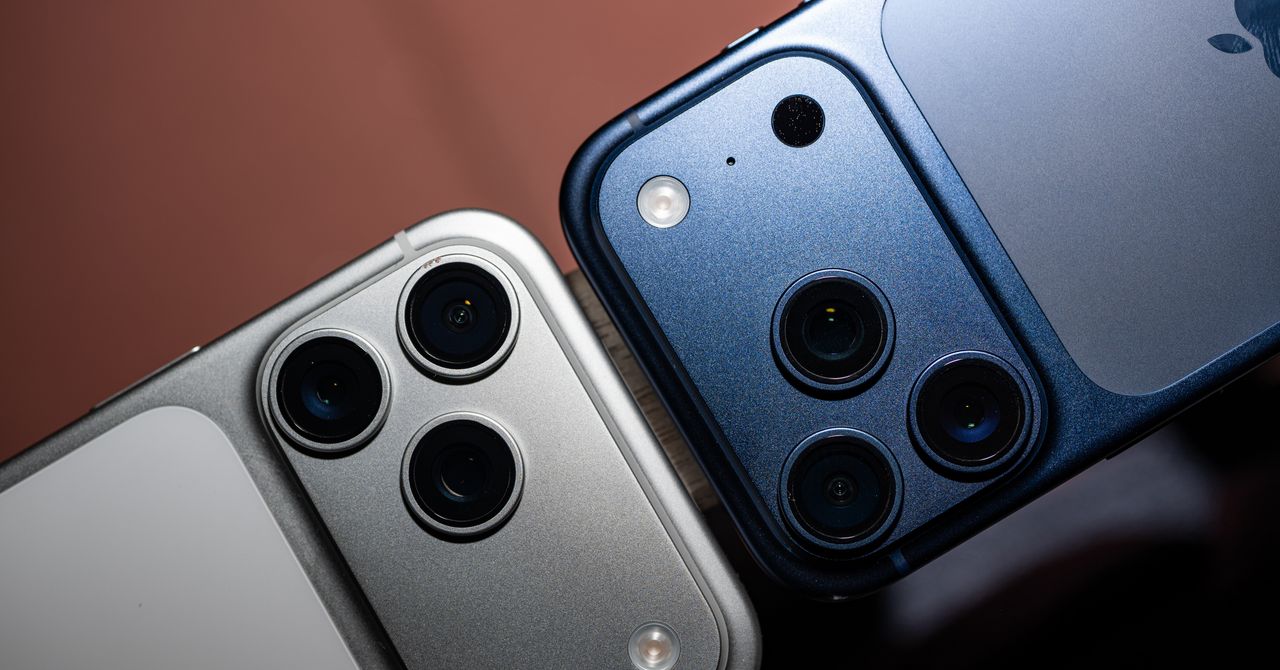 Стоит ли переплачивать за iPhone 18 Pro. Я за то, чтобы покупать актуальные прошки и не ждать. Фото.