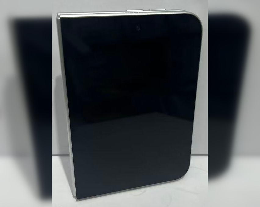 Почему iPhone Fold получит Touch ID вместо Face ID. Фронталка превратится в классическую точку. Фото.