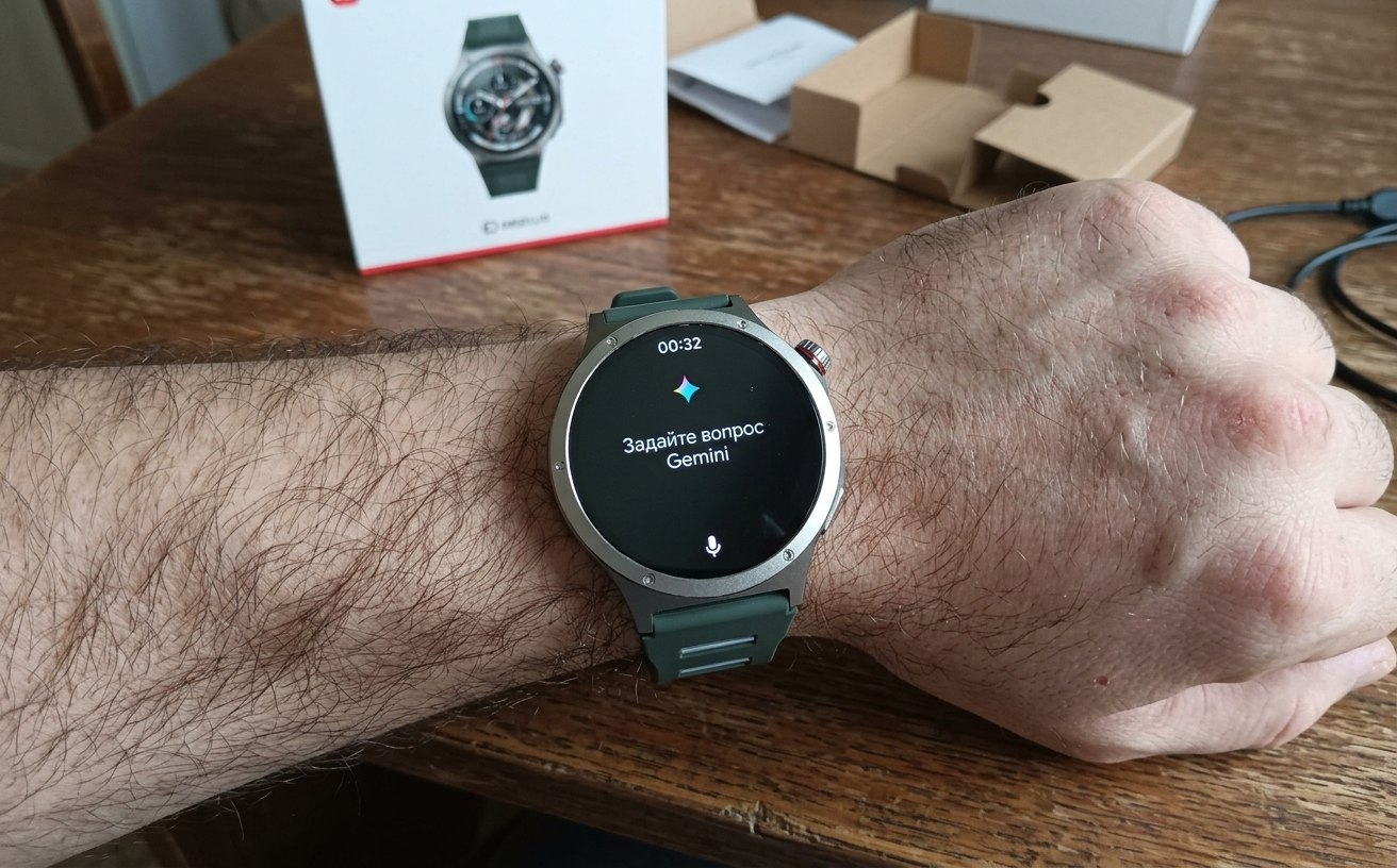 Чем OnePlus Watch 4 отличаются от дешевых китайских часов. Можно даже пообщаться с Гемини. Фото.