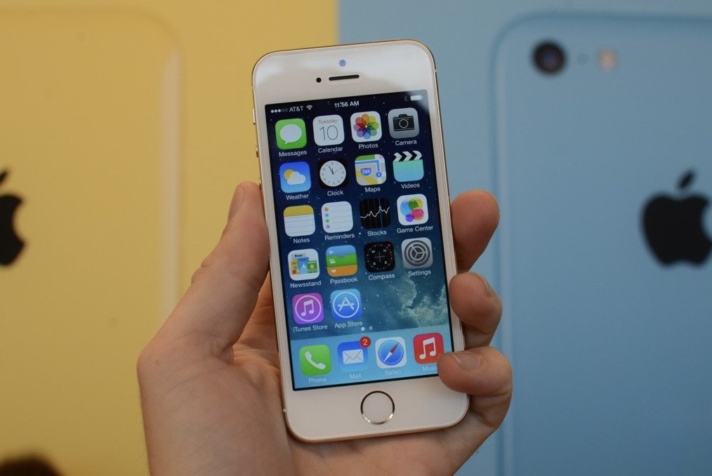 Какие iPhone уже потеряли поддержку WhatsApp. Этот старичок уже не обновляется. Фото.
