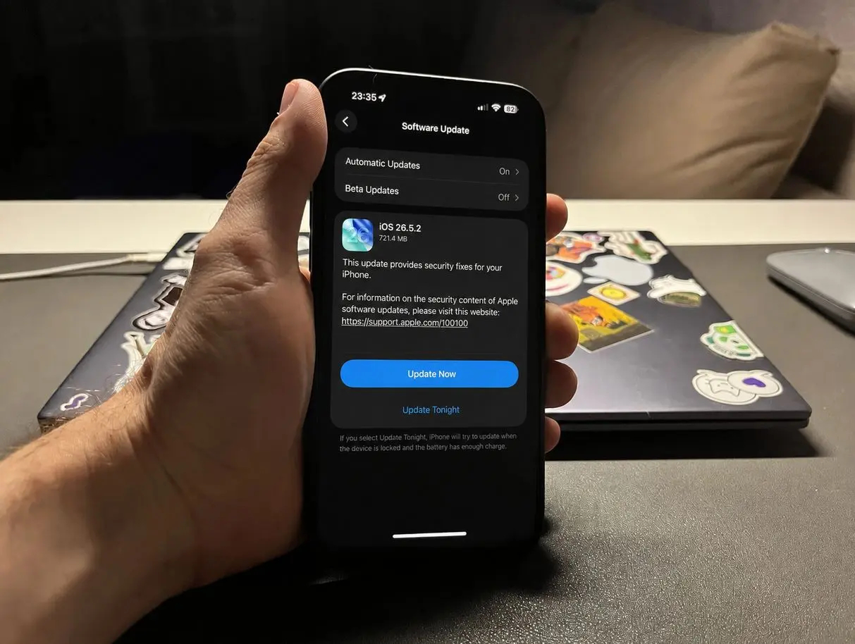 Как обновить iPhone до iOS 26.5.2. Откройте настройки и обновление сразу появится. Фото.