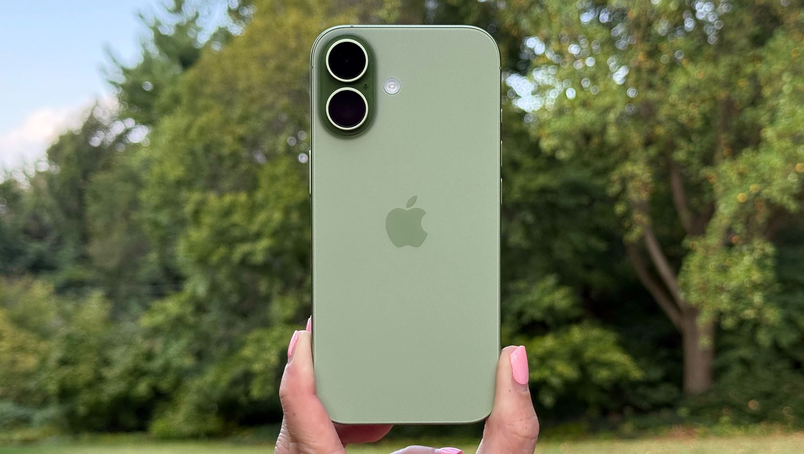 Какие iPhone выйдут в 2026 году. Базовая модель в этом году не выйдет. Фото.