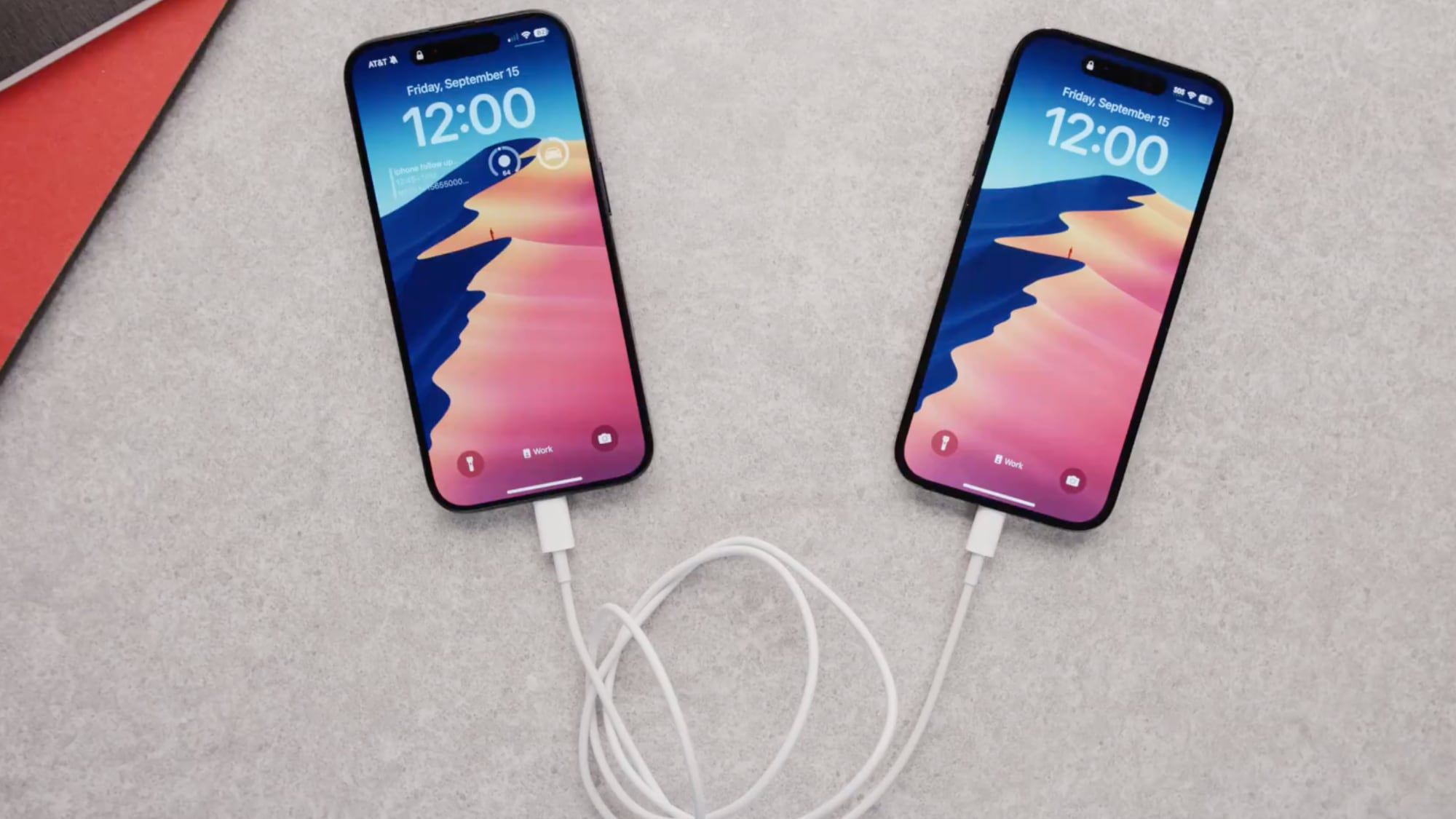 Как зарядить iPhone от iPhone пошагово. Подключаете смартфоны друг к другу и заряд пойдет. Фото.
