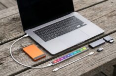 Apple убила порты, разъёмы и Touch Bar, а я их вернул: топ гаджетов, чтобы прокачать MacBook, iPhone и iPad. Фото.