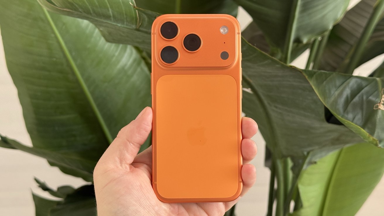 Проверил скорость на старом и новом айфоне. Нет претензий и к iPhone 17 Pro Max, что логично. Фото.