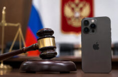 В Госдуме рассказали, что станет с iPhone в России из-за дела против Apple. В Госдуме рассказали, что станет с iPhone в России из-за дела против Apple. Фото.